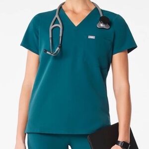 Figs Caribbean Blue Scrub Top